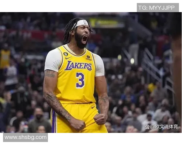 冲突升级!浓眉与教练发生激烈争执 冲突升级!浓眉与教练发生激烈争执