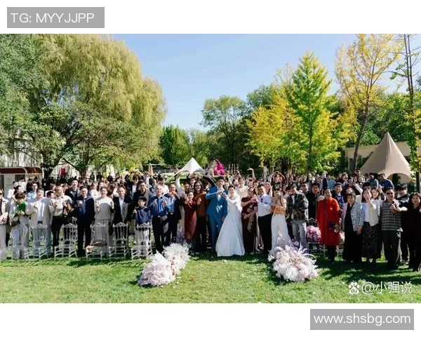 球员婚礼邀请全队队友,场面温馨感人 球员婚礼邀请全队队友,场面温馨感人